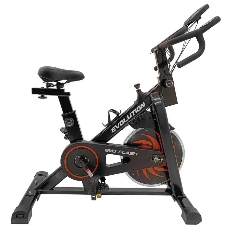 Bicicleta Spinning EVOLUTION Flash Negro con Naranja EVOLUTION FITNESS Unidad x 1 Prepárate para experimentar la máxima intensidad de la bicicleta spinning EVOLUTION FITNESS Flash es la compañera de entrenamiento perfecta para ayudarte a alcanzar tus objetivos de fitness con facili
