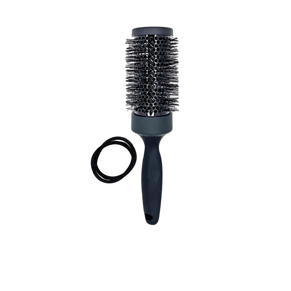 CEPILLO REDONDO MEDIANO COSMOS Cosmos Caja x 1 Obtén el peinado perfecto con nuestro CEPILLO REDONDO MEDIANO COSMOS! Sus cerdas están diseñadas para mejorar la circulación de aire en tu cabello, evitando así los enganches y tirones. Su mango de te