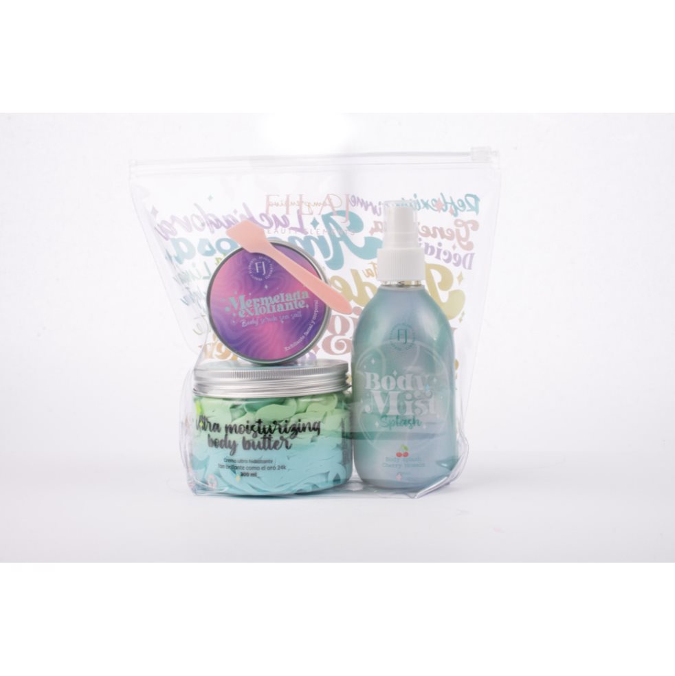 KIT WOMEN CHERRY BLOOSON 236 ML/ 1000 ML / 300 ML FILAJ BEUTY BOLSA REUTILIZABLE  x 3 UNIDADES El Kit Women Filaj es un homenaje a la mujer poderosa, sincera, firme, inteligente y soñadora. Este conjunto está diseñado para proporcionar a tu piel la nutrición, hidratación y cuidado que se merece