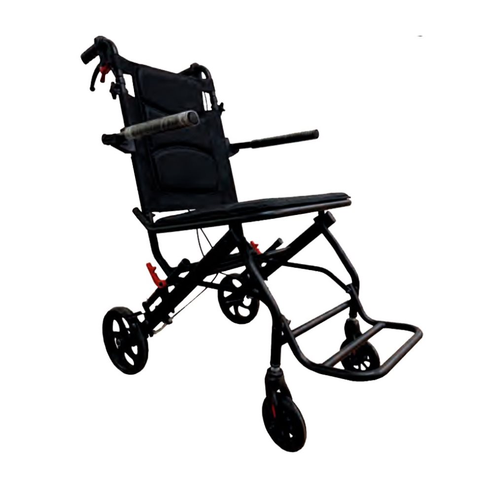 SILLA DE RUEDAS DE TRANSPORTE ULTRALIVIANA PHYSIO TRAUMA UNIDAD x 1 Silla de ruedas indicada para personas con dificultad para mantener la posición bípeda y realizar la marcha, facilita el traslado del paciente de un lugar a otro.